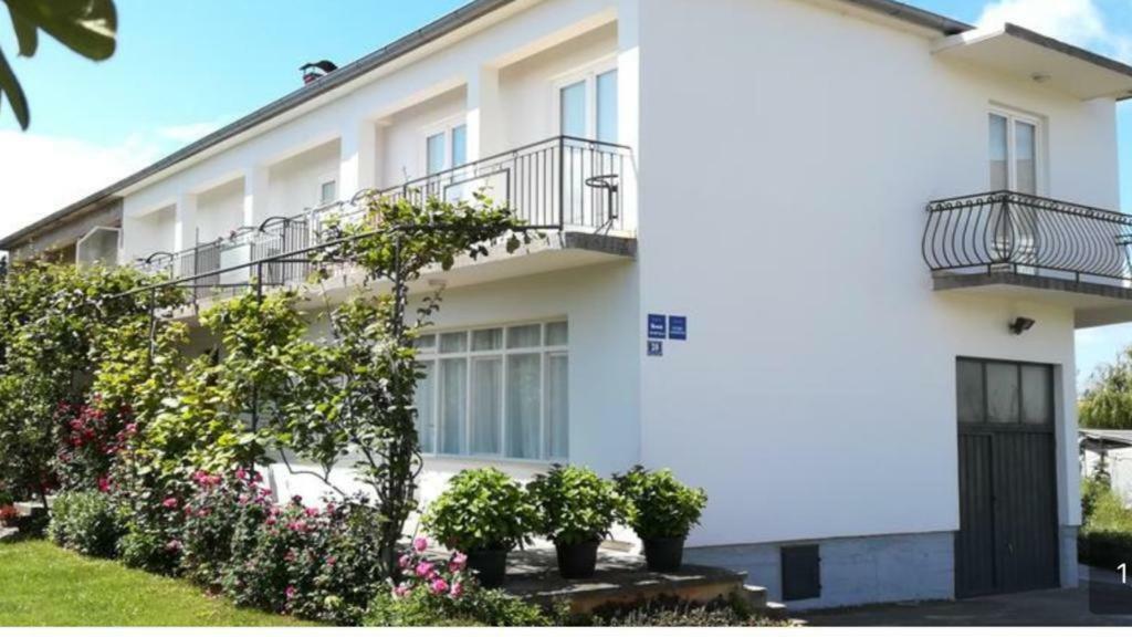 Studio Bianca - Studio With Terrace Near The Sea Sukošan Kültér fotó